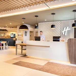 - - Hauptbahnhof, An Ihg City Airport Mannheim